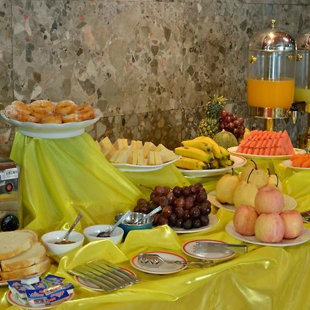 Golden Butterfly Hotel Yangon Dış mekan fotoğraf