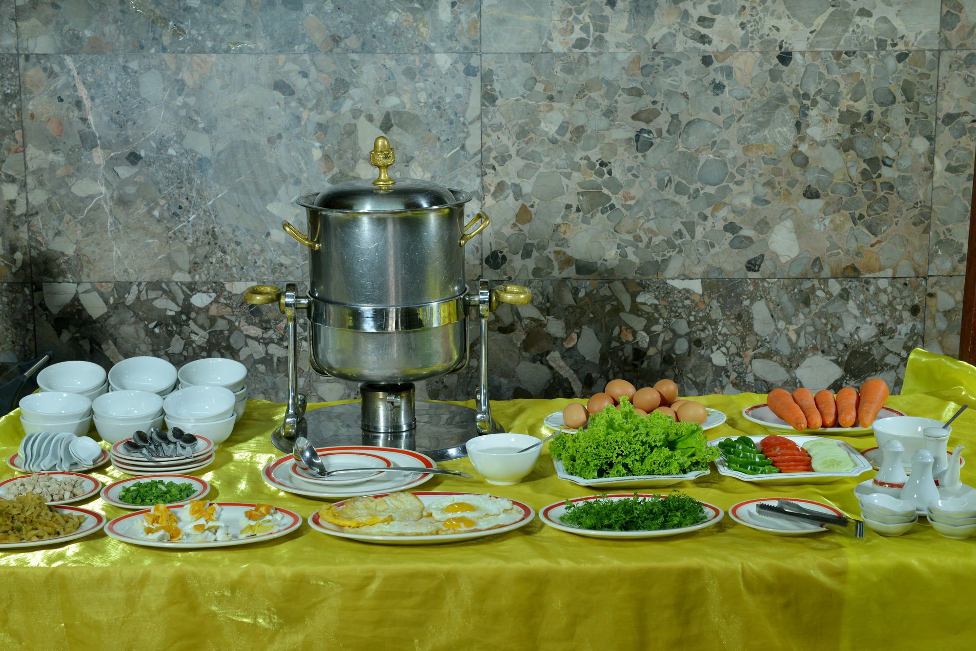 Golden Butterfly Hotel Yangon Dış mekan fotoğraf